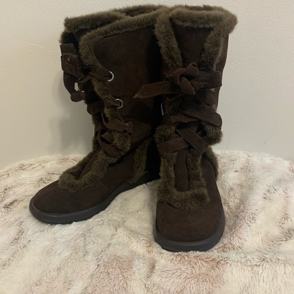 Aerosoles Brown Suede Tie up Boots - Picture 2 of 5